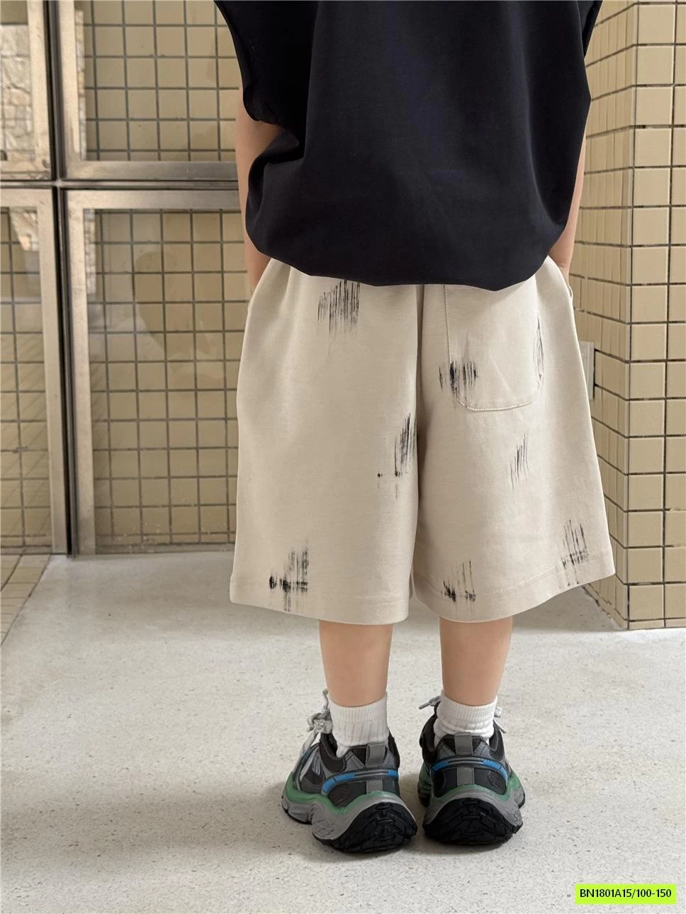 SHORT THÊU VÁ CHỮ SNIDOLS