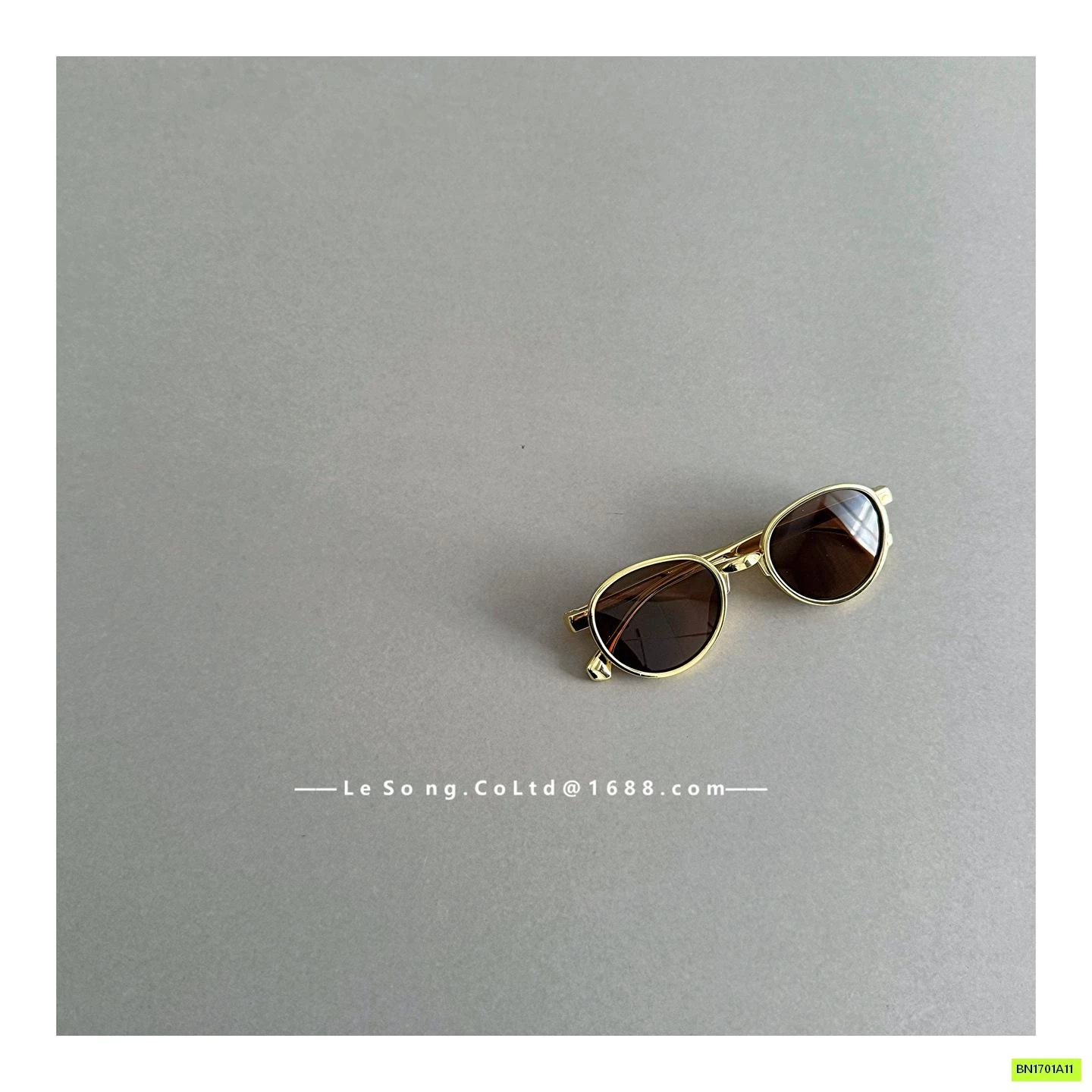 KÍNH RÂM MẮT TRÒN VIỀN KHUNG