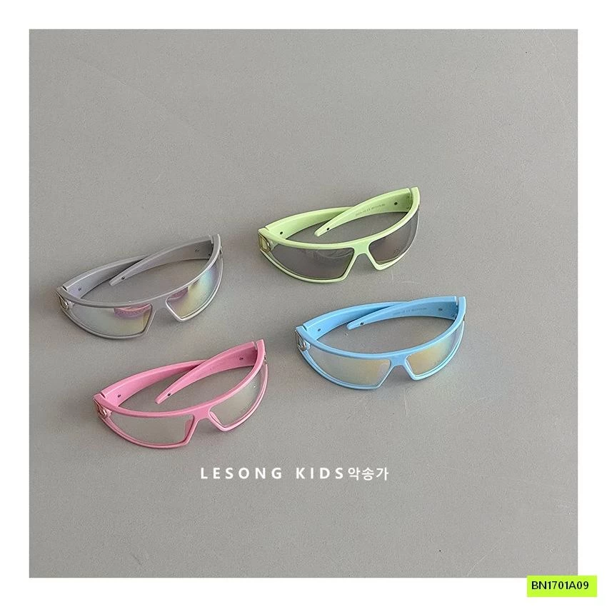 KÍNH THỜI TRANG BẢN TO CHẮN GIÓ CHO BÉ