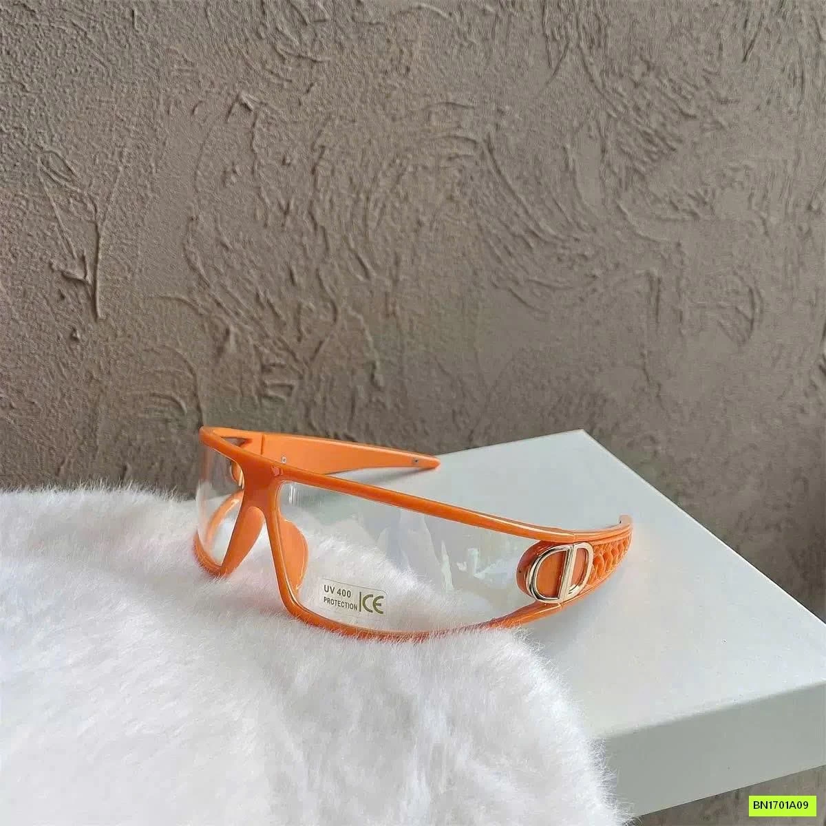 KÍNH THỜI TRANG BẢN TO CHẮN GIÓ CHO BÉ