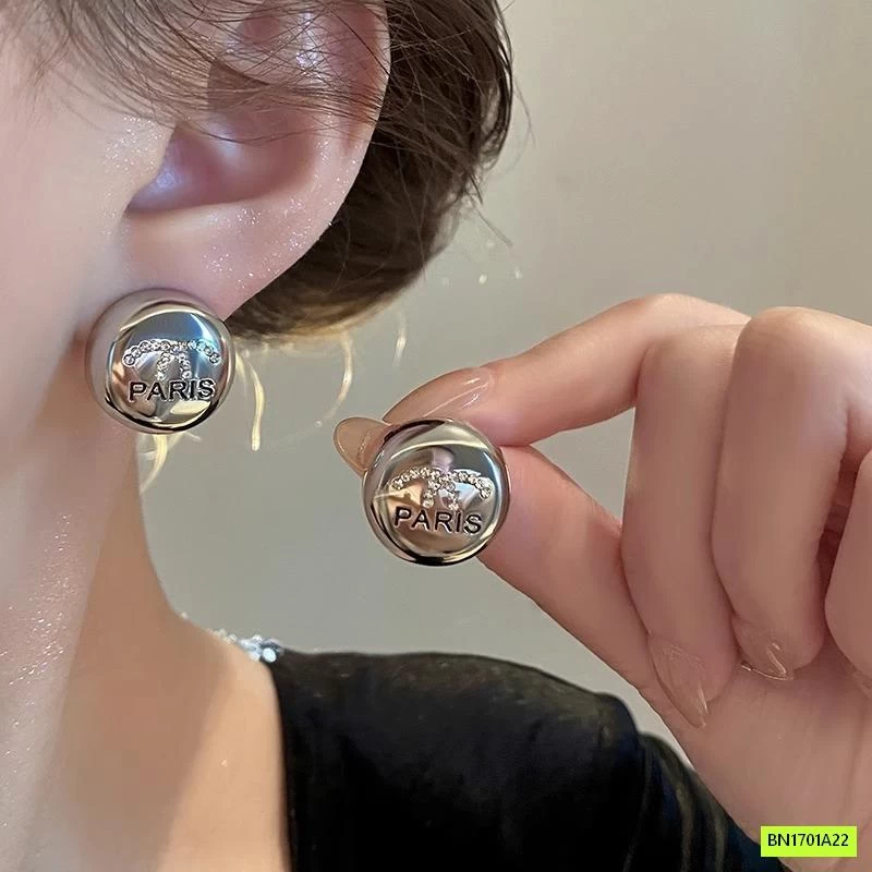 HOA TAI PARIS SANG XỊN