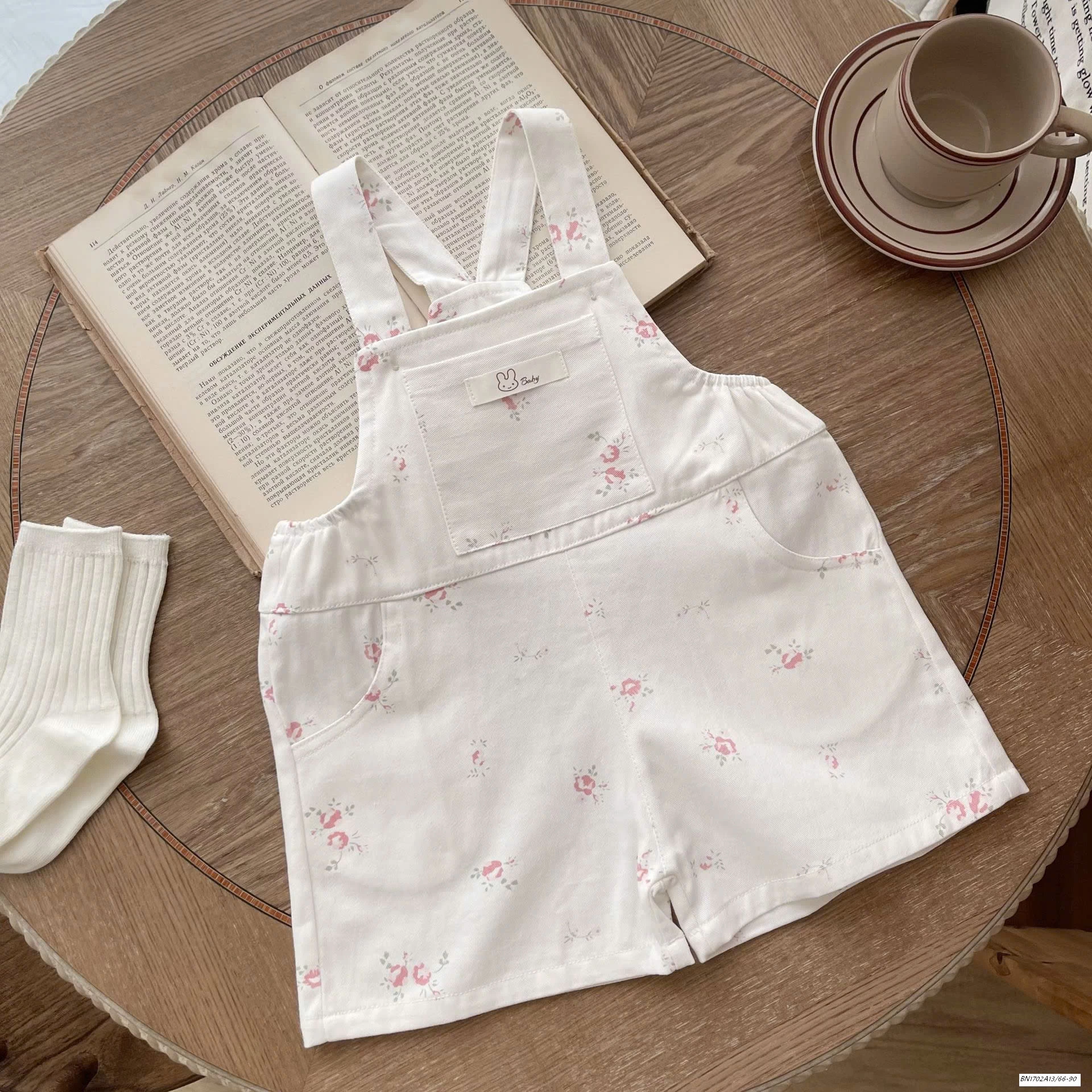 SÉT YẾM THỎ ÁO HỒNG