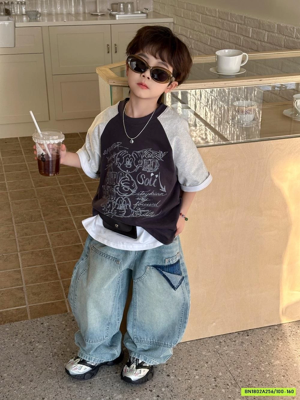 ÁO THUN HÌNH VẼ PHỐI MÀU TAY AFTE