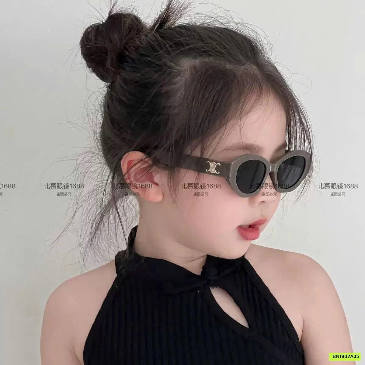 KÍNH RÂM THỜI TRANG