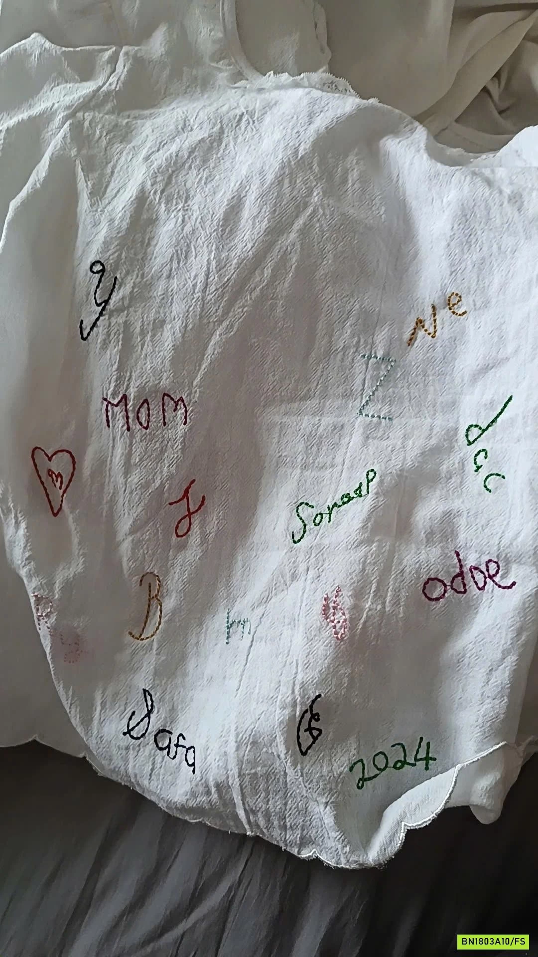 SƠ MI TAY BỒNG THÊU CHỮ