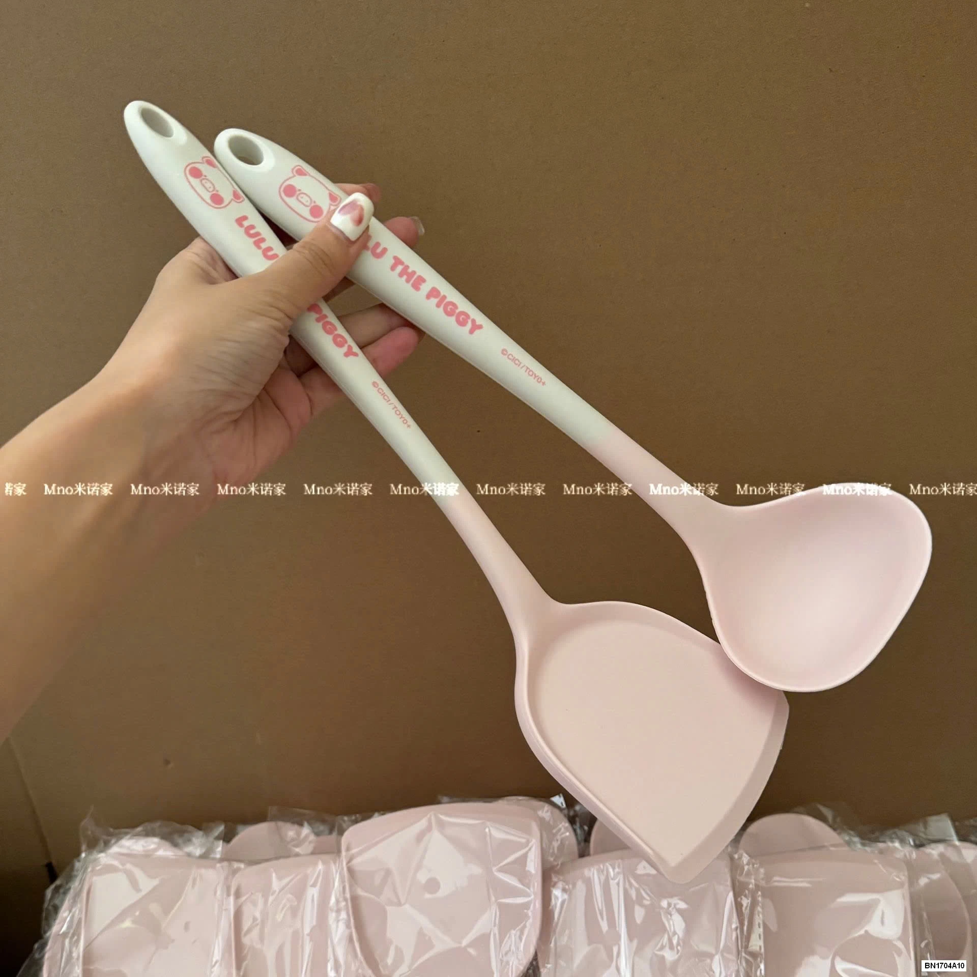 BỘ 3 DỤNG CỤ BẾP SILICON CHỊU NHIỆT CAO