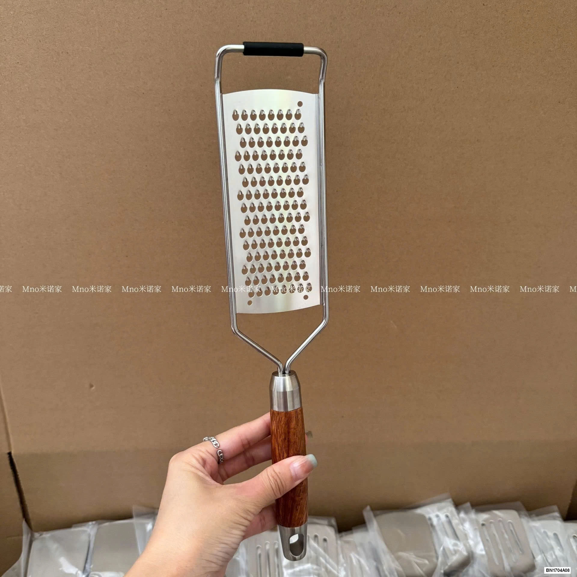 DỤNG CỤ BÀO RAU CỦ NHÀ BẾP