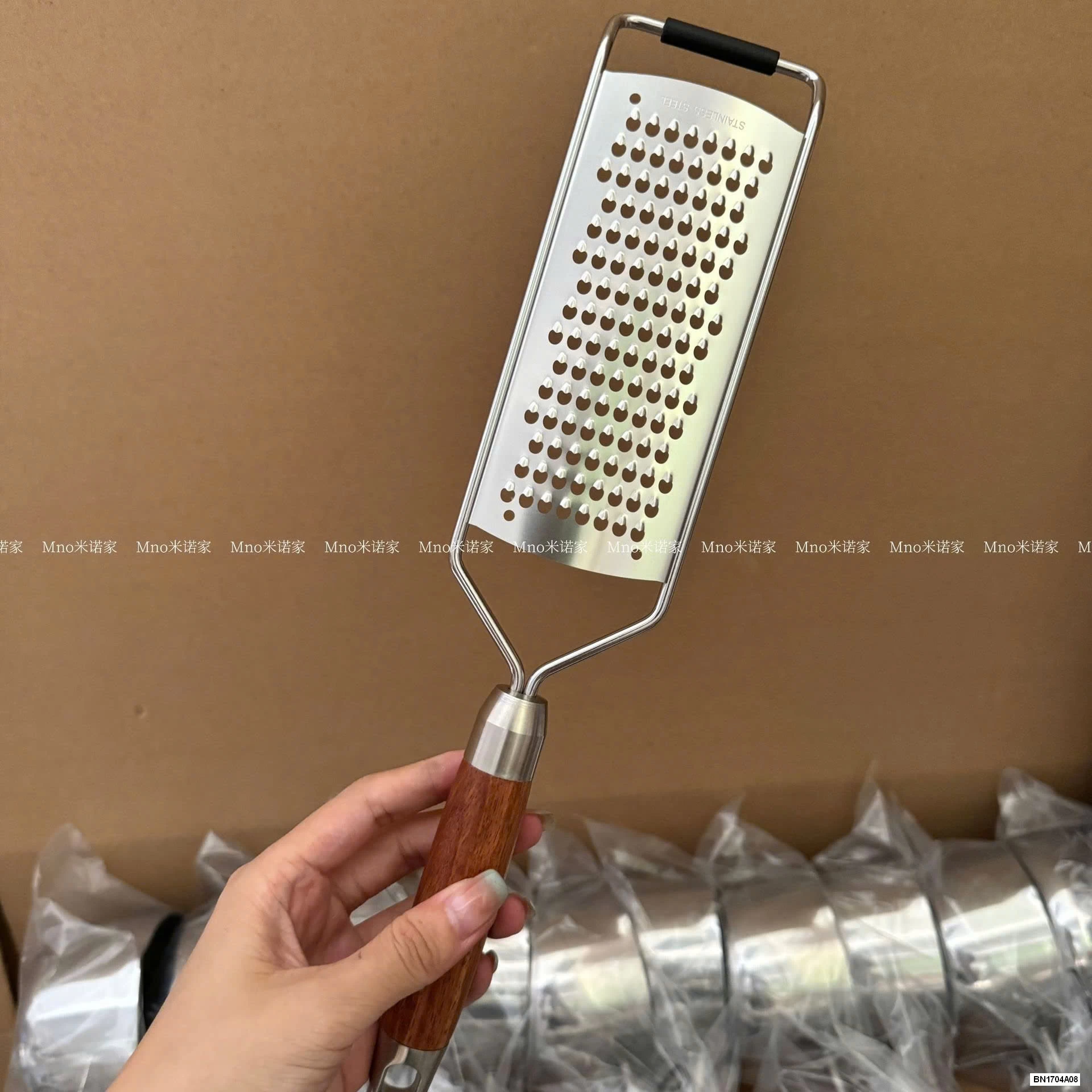 DỤNG CỤ BÀO RAU CỦ NHÀ BẾP