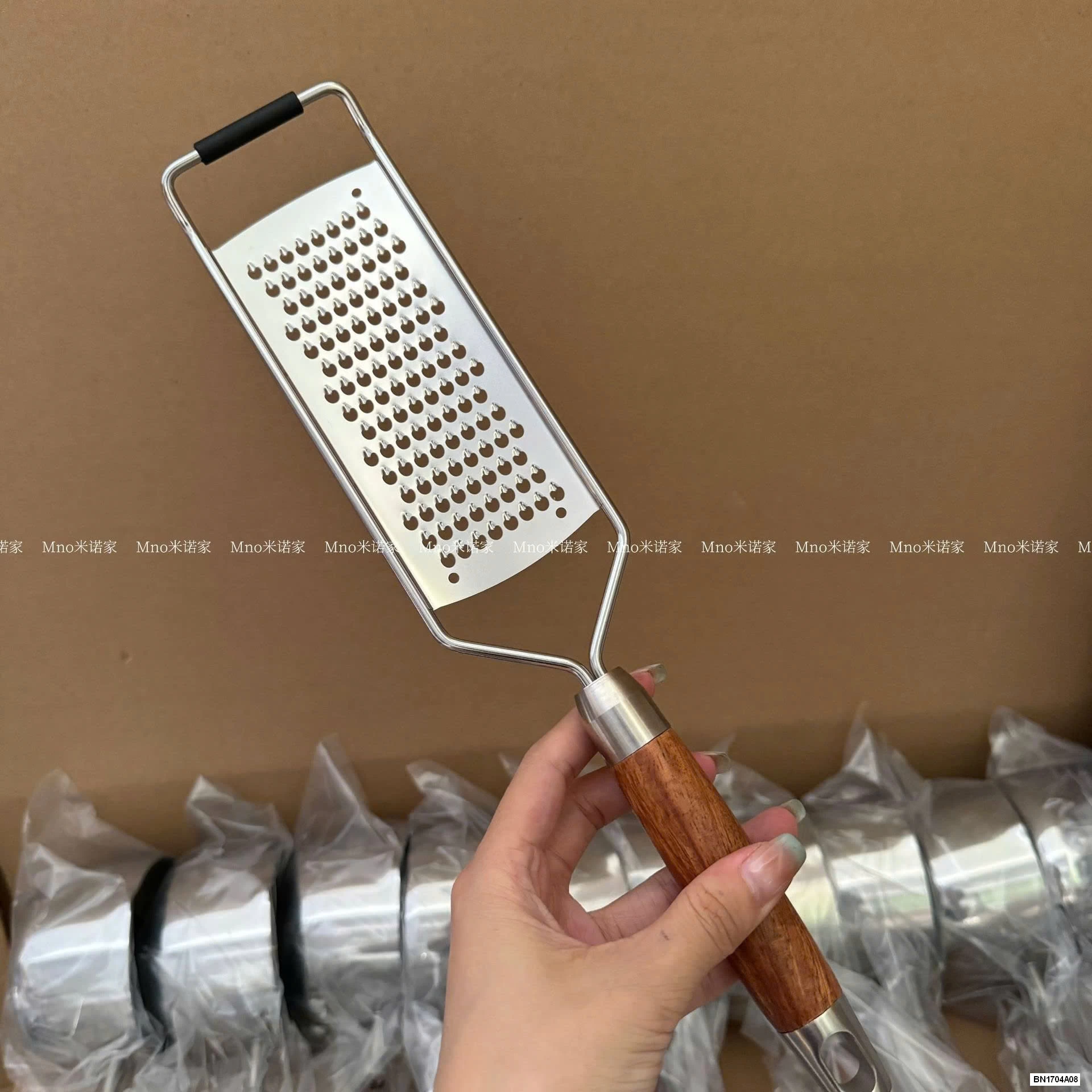 DỤNG CỤ BÀO RAU CỦ NHÀ BẾP