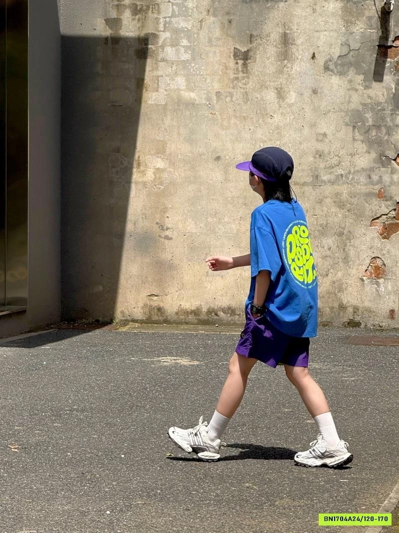 ÁO THUN IN HOẠT TIẾT LƯNG NỔI BẬT