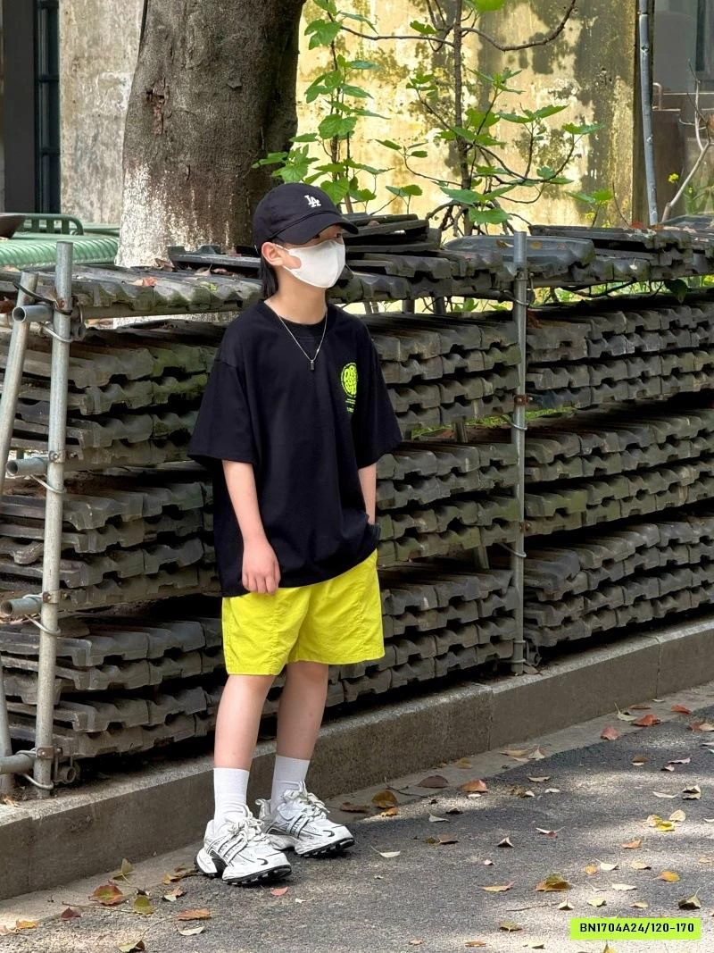 ÁO THUN IN HOẠT TIẾT LƯNG NỔI BẬT