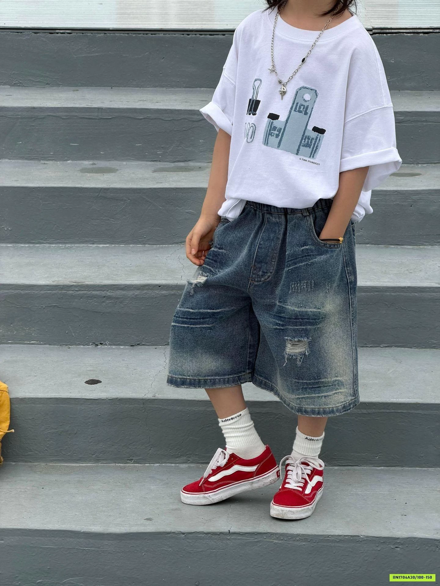 SHORT JEANS BẠC MÀU RÁCH GỐI WUDIBOOM