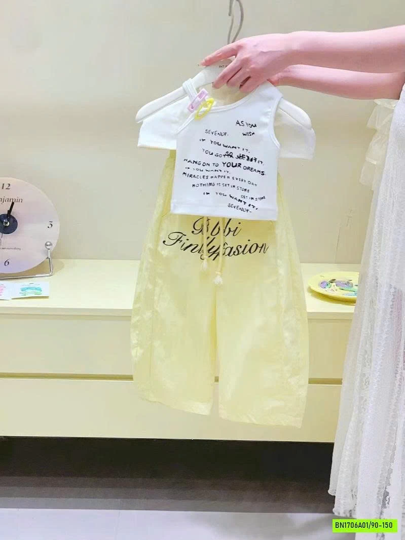 SÉT ÁO TRỄ VAI MIX QUẦN BAGGY VÀNG