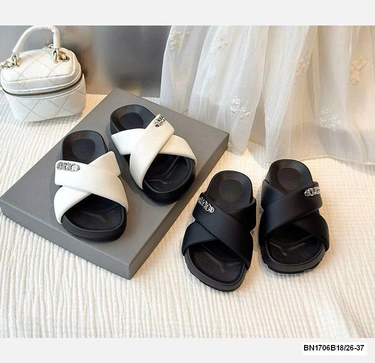 DÉP LÊ QUAI CHÉO CHO BÉ