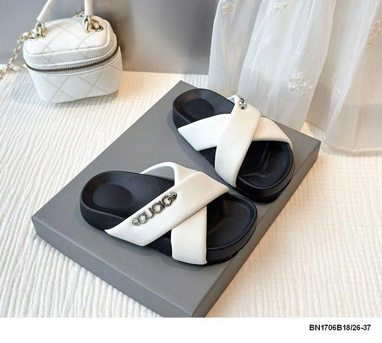 DÉP LÊ QUAI CHÉO CHO BÉ