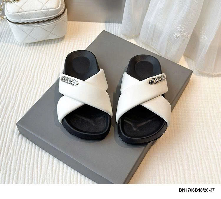 DÉP LÊ QUAI CHÉO CHO BÉ