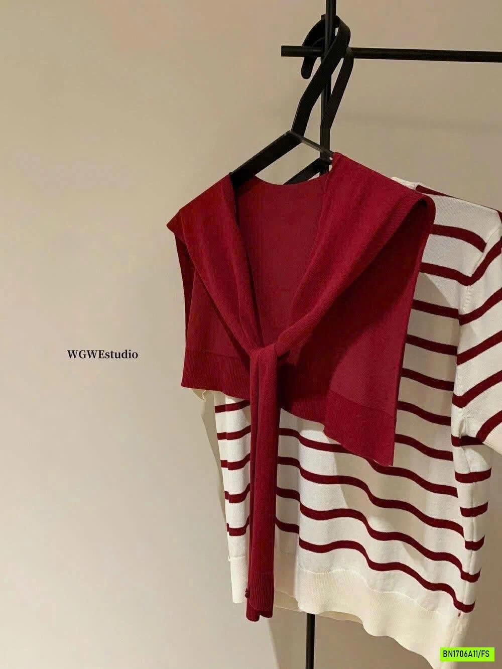 ÁO LEN KẺ KÈM KHĂN CHOÀNG WG.WE