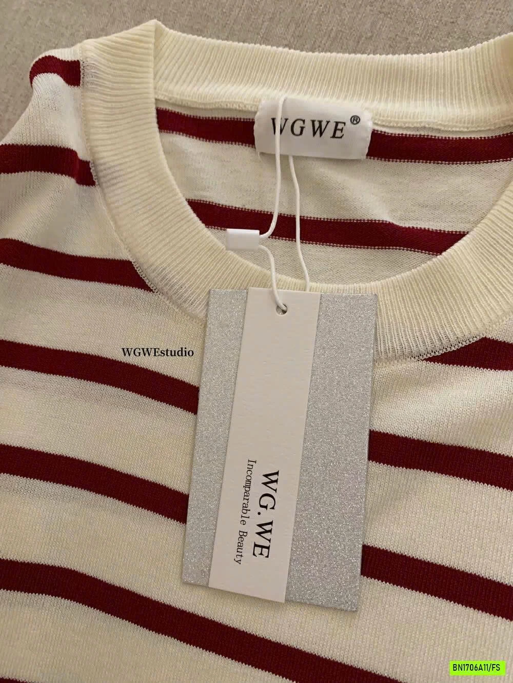 ÁO LEN KẺ KÈM KHĂN CHOÀNG WG.WE