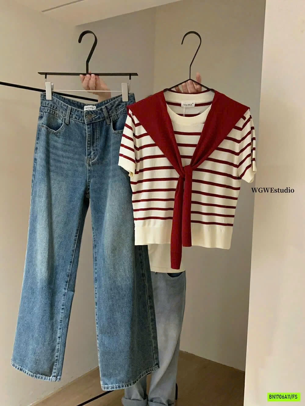 ÁO LEN KẺ KÈM KHĂN CHOÀNG WG.WE