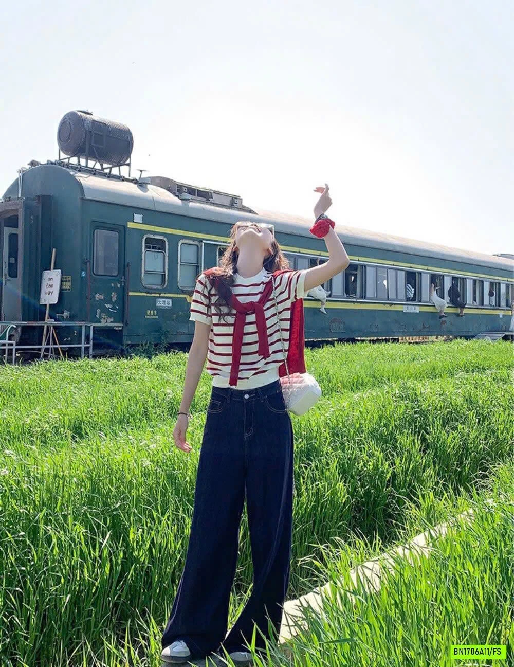 ÁO LEN KẺ KÈM KHĂN CHOÀNG WG.WE