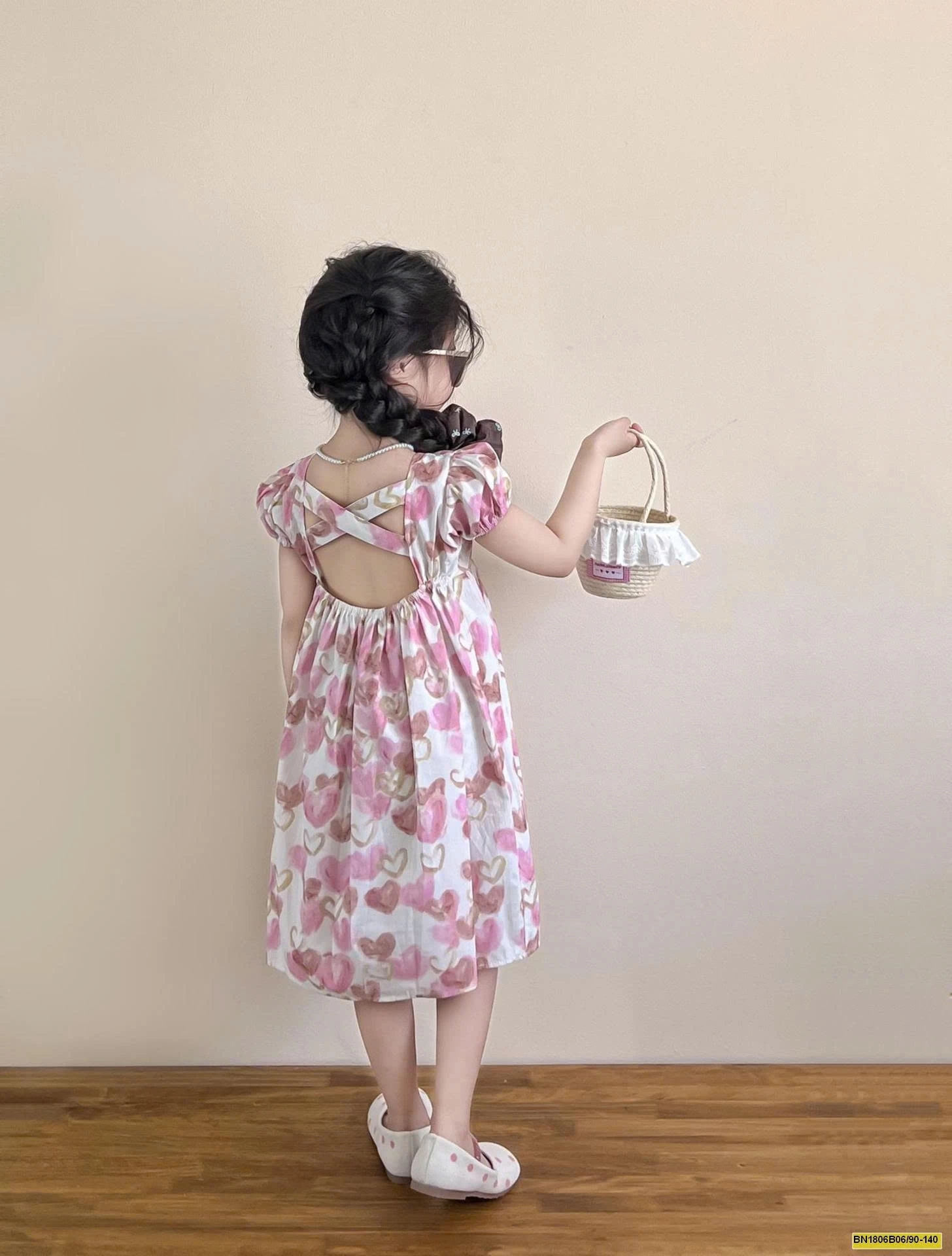 ĐẦM HỒNG TRÁI TIM