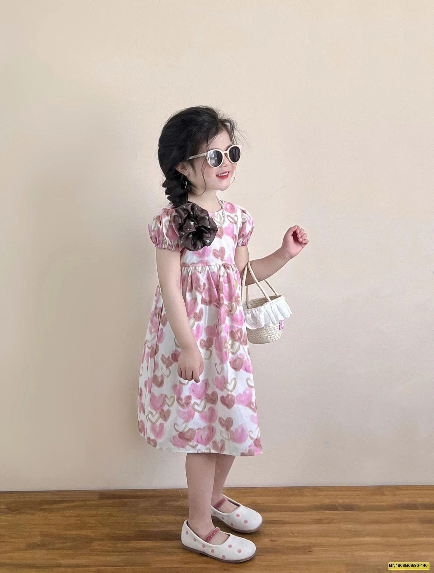 ĐẦM HỒNG TRÁI TIM