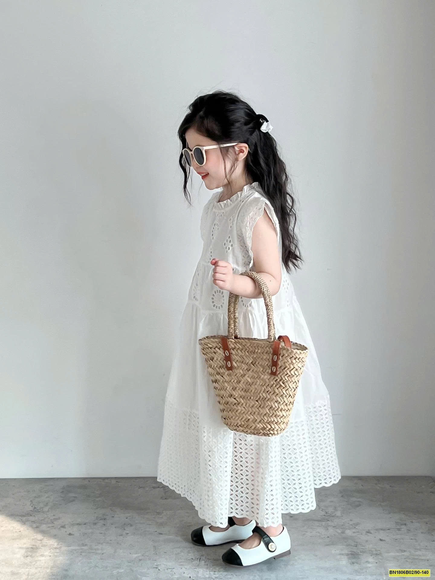 ĐẦM REN TRẮNG CÔNG CHÚA