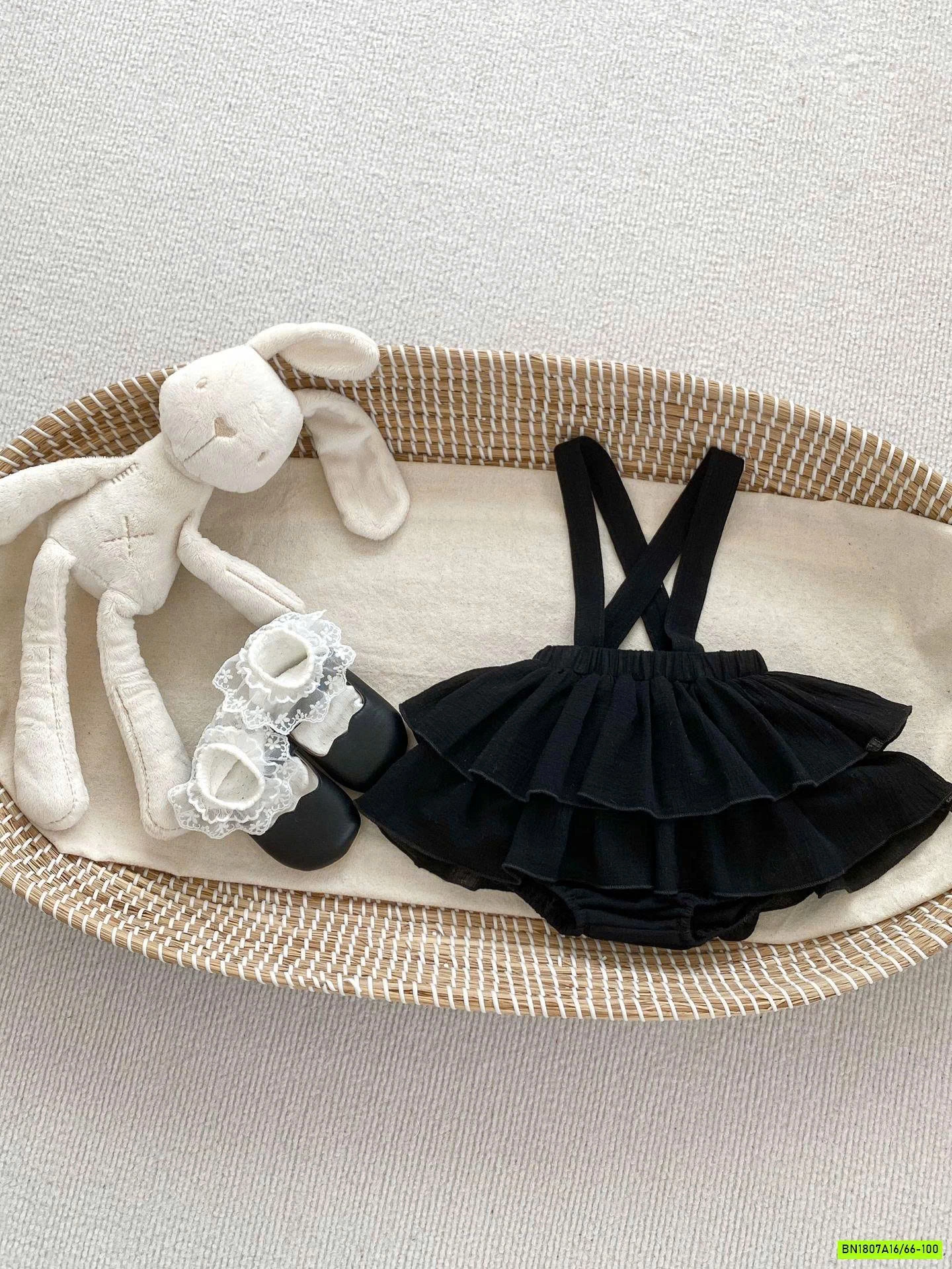 VÁY YẾM MIX ÁO NỈ CỔ SEN