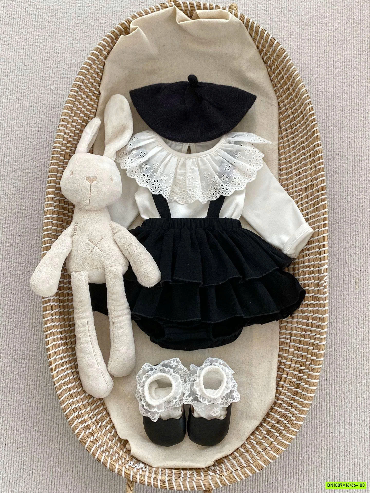 VÁY YẾM MIX ÁO NỈ CỔ SEN