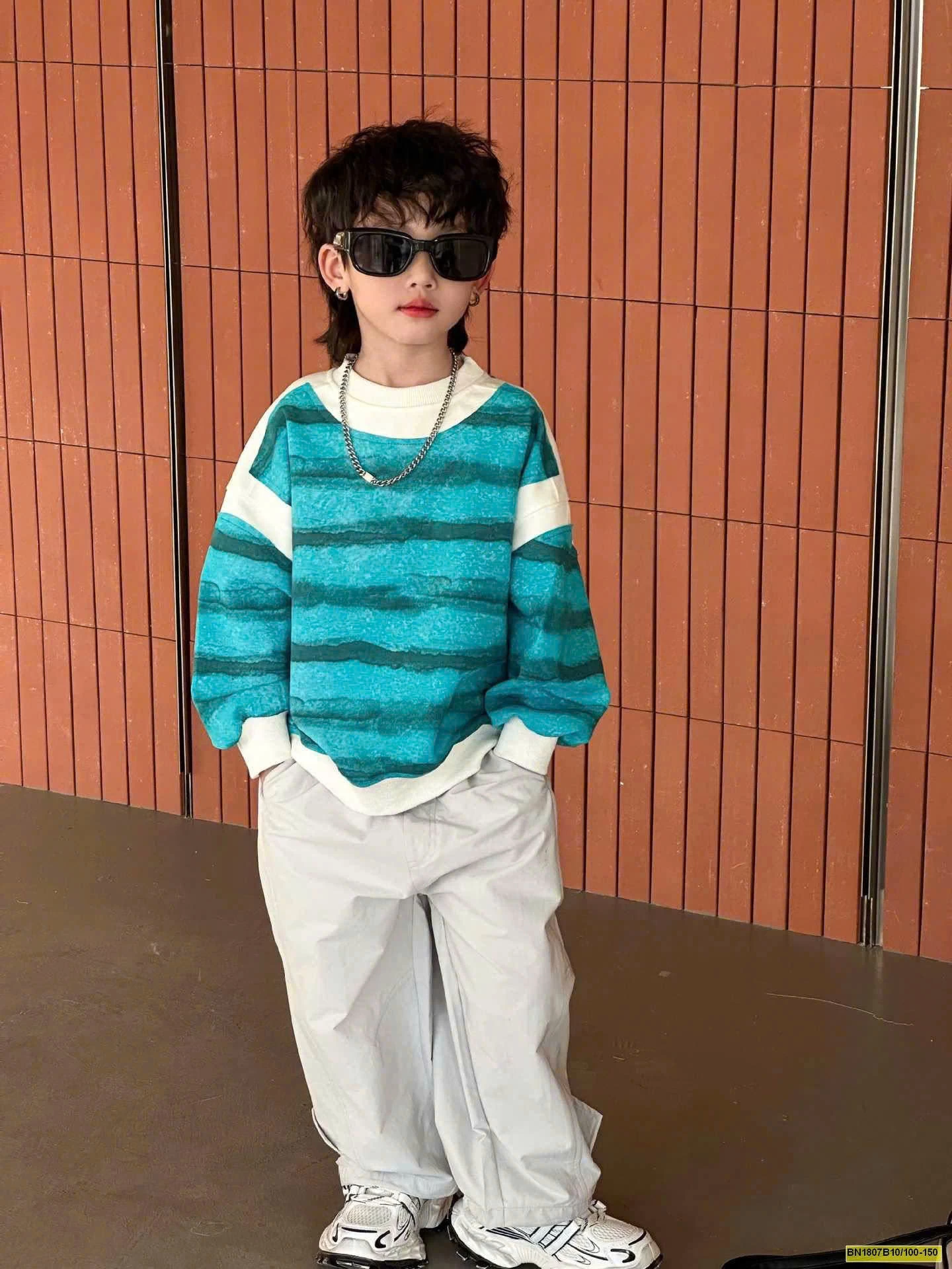 ÁO NỈ KẺ XANH PHỐI MÀU