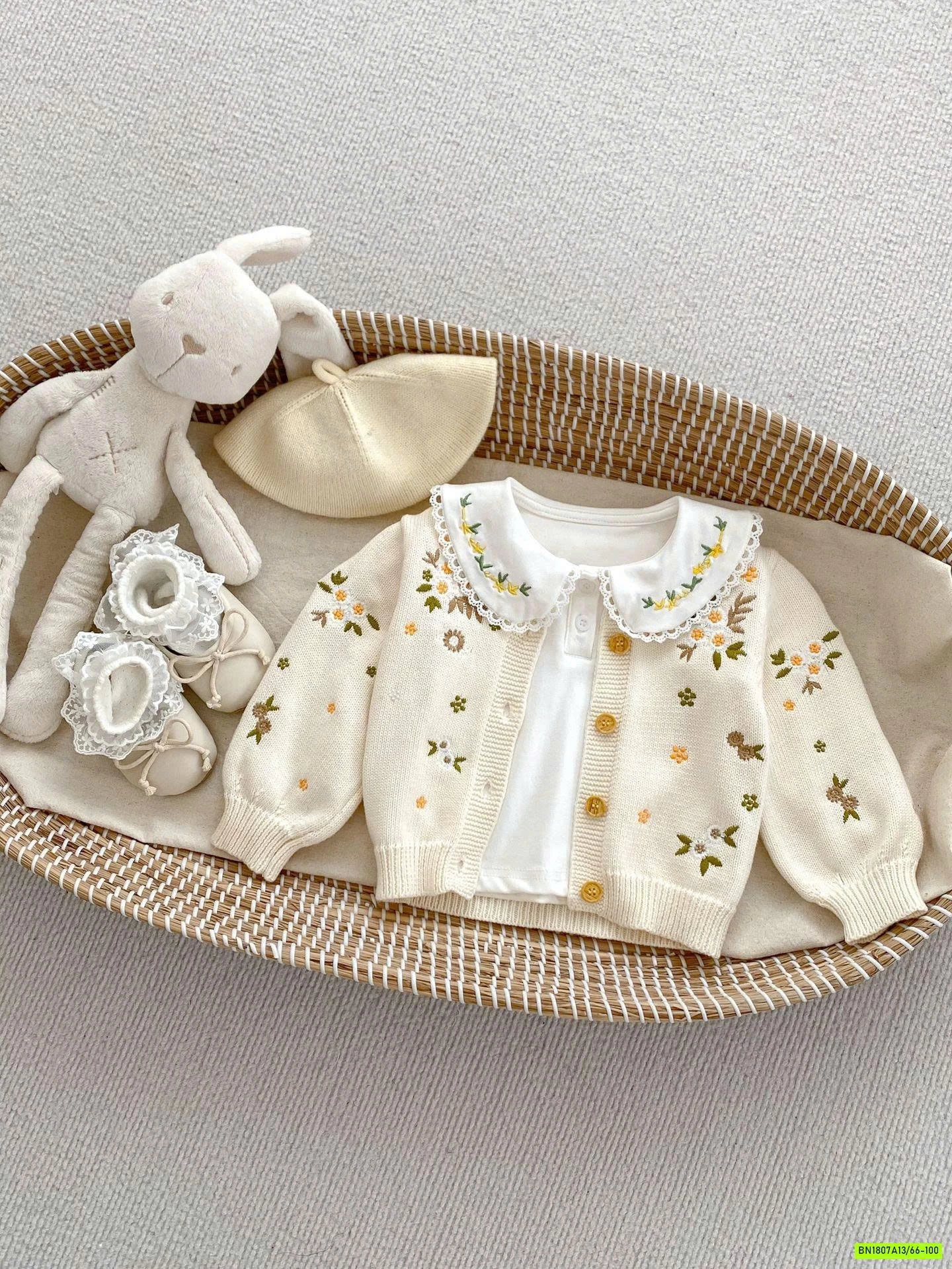 KHOÁC LEN THÊU HOA SZ NHÍ