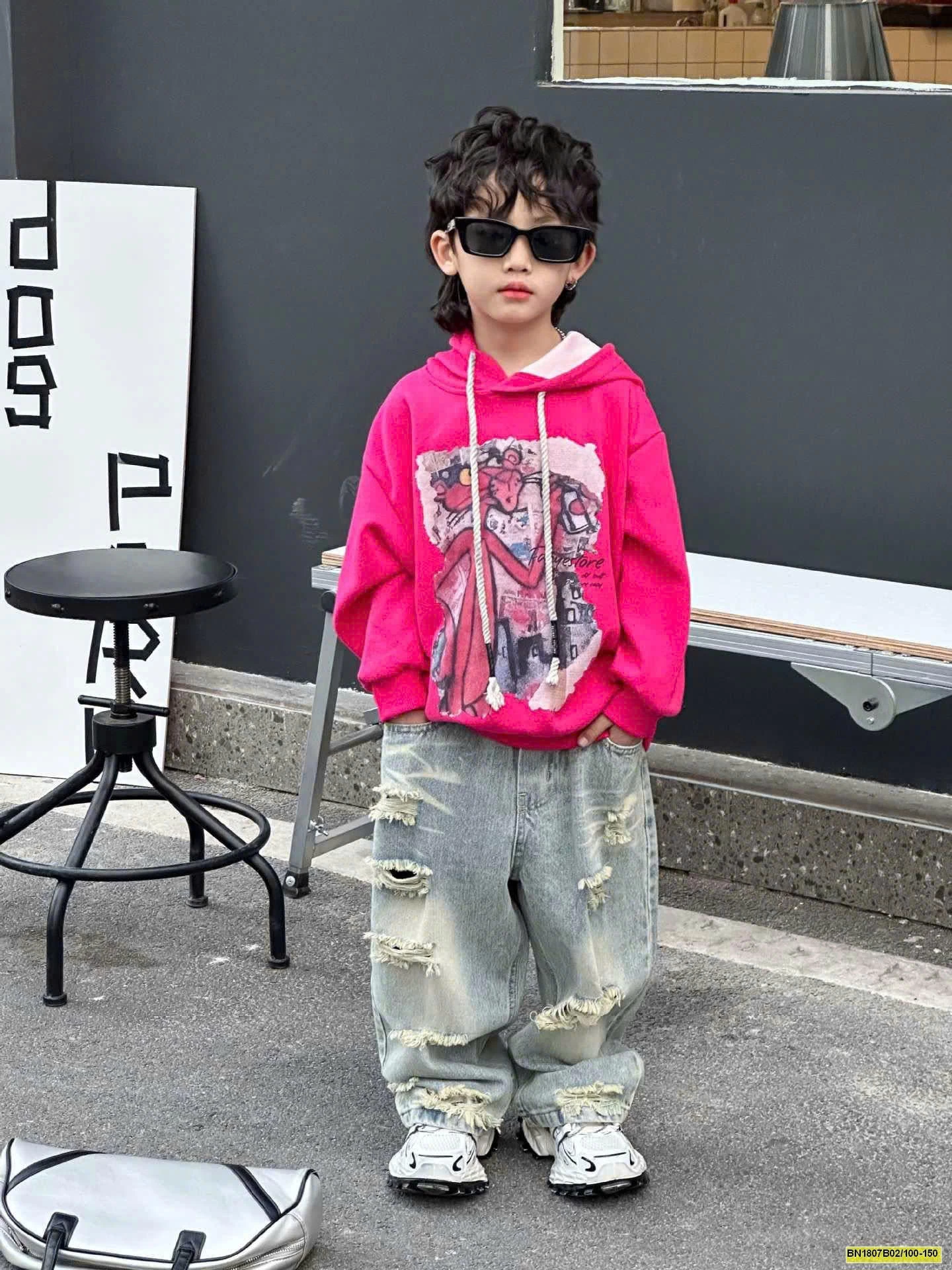 ÁO HOODIE HỒNG IN HÌNH