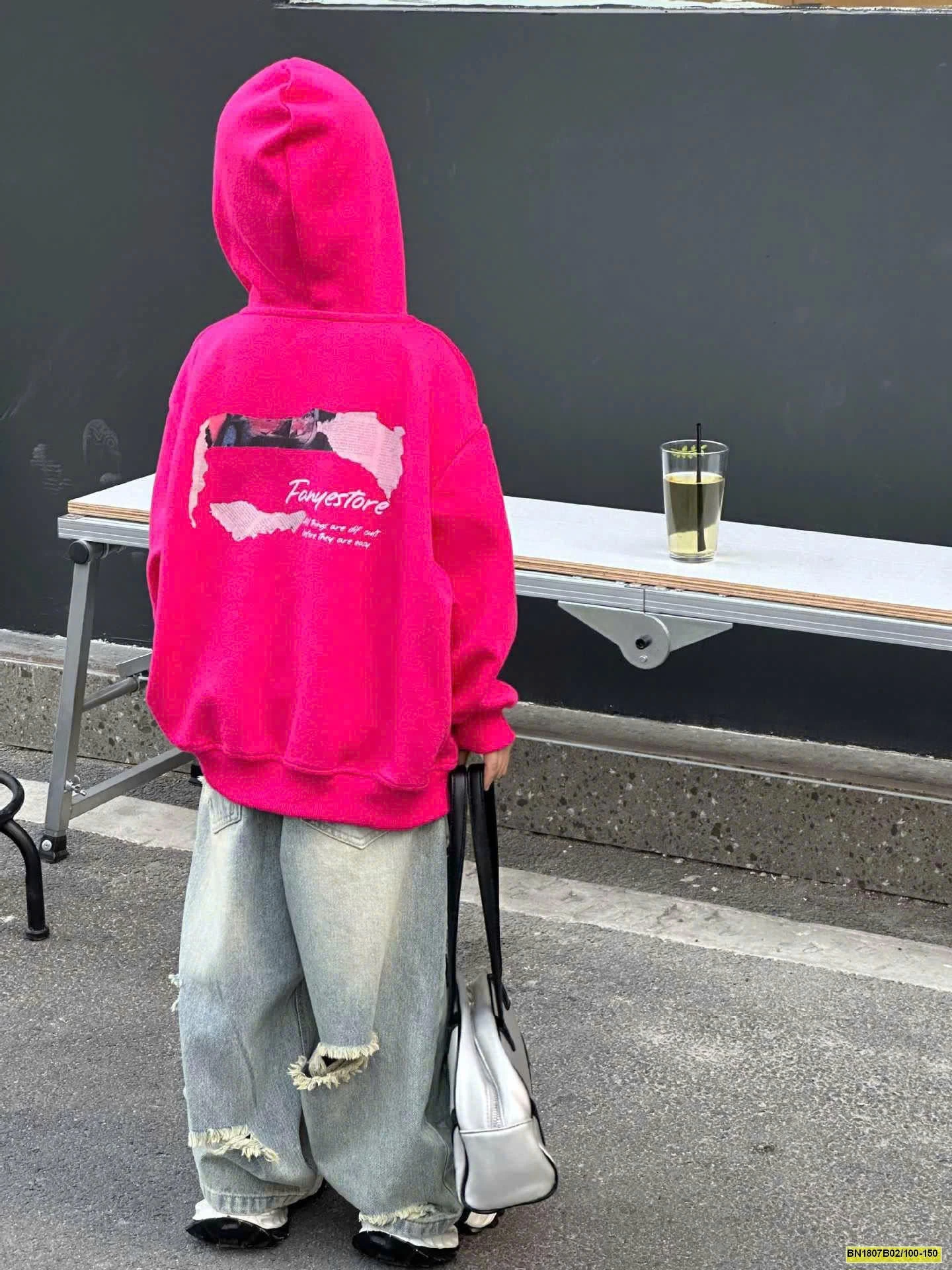 ÁO HOODIE HỒNG IN HÌNH