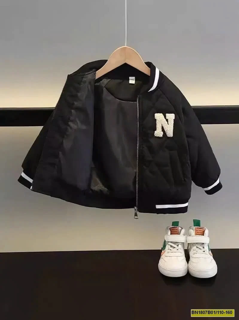 Áo khoác bomber thêu chữ