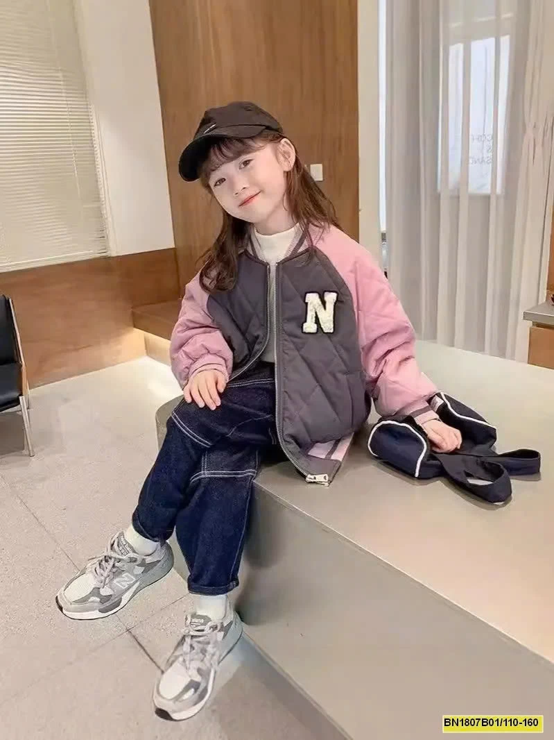 Áo khoác bomber thêu chữ