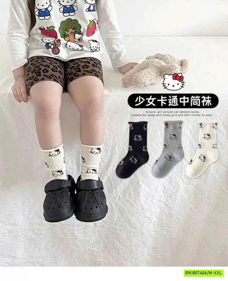 SÉT 3Đ TẤT KITTY CAO CỔ