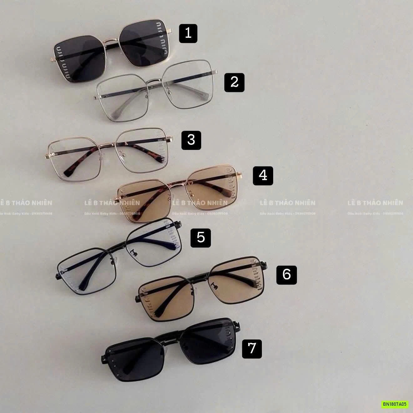 KÍNH VUÔNG THỜI TRANG CHỮ MIN