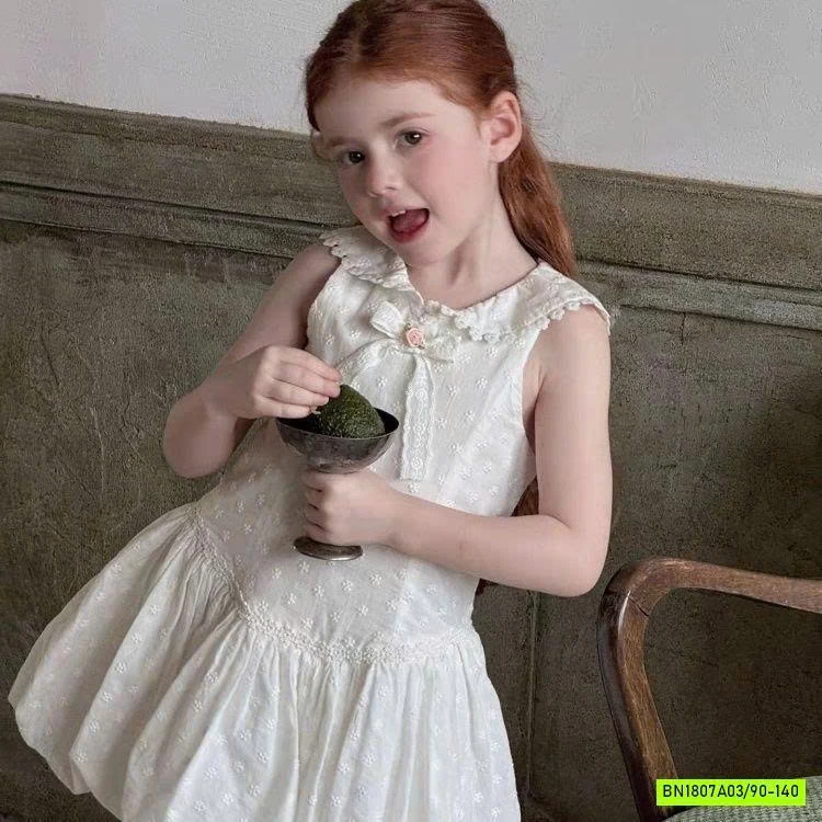 ĐẦM BÍ CỔ SEN THÊU NỔI