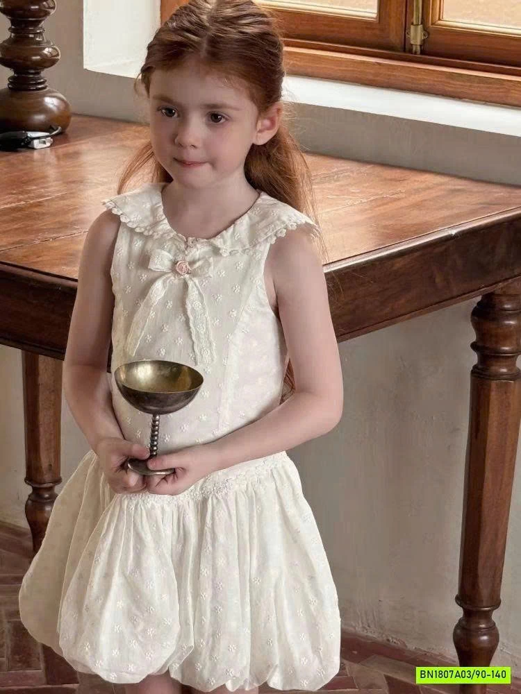 ĐẦM BÍ CỔ SEN THÊU NỔI