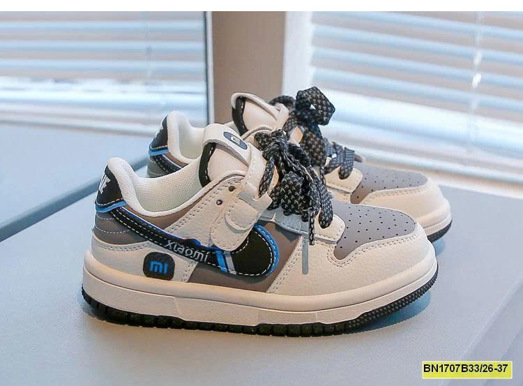 GIÀY THỂ THAO CHỮ MI CHO BÉ