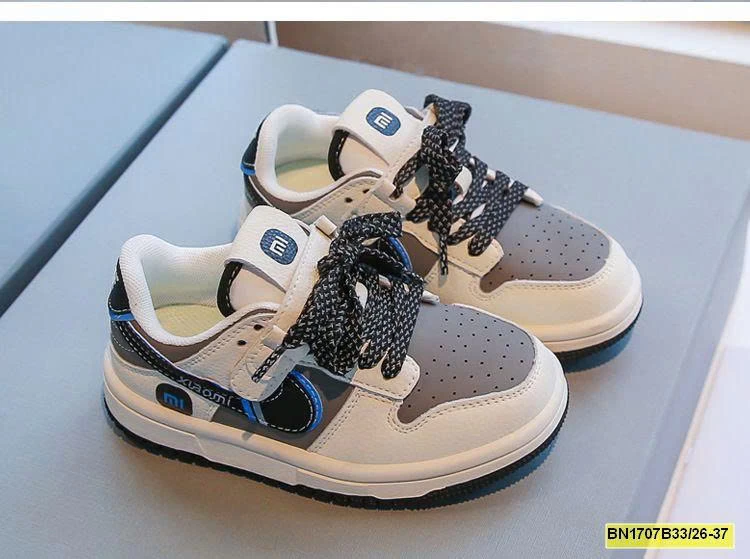 GIÀY THỂ THAO CHỮ MI CHO BÉ