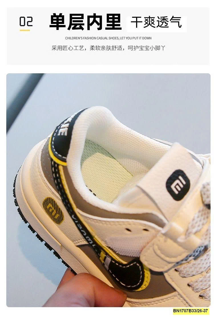 GIÀY THỂ THAO CHỮ MI CHO BÉ