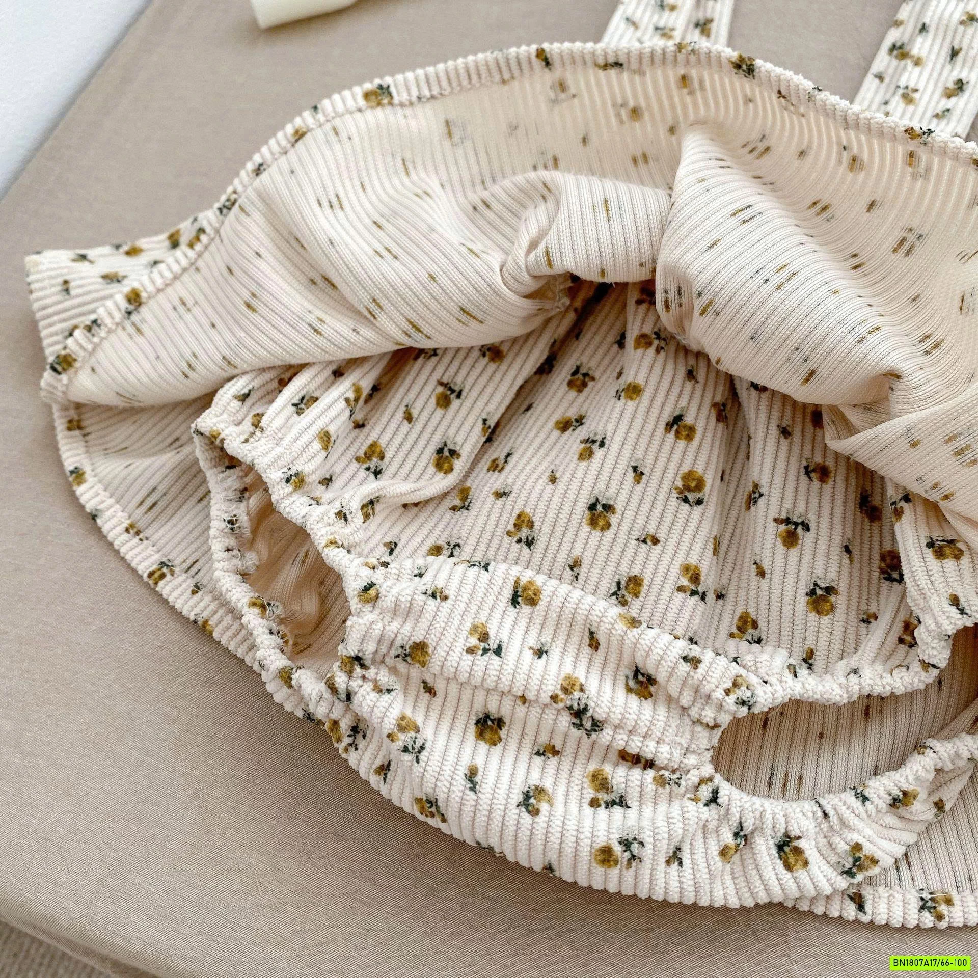 SÉT VÁY YẾM NHUNG MIX ÁO LEN