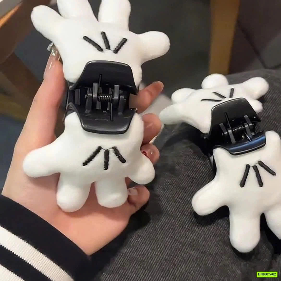 SÉT 2 KẸP BÀN TAY MICKEY