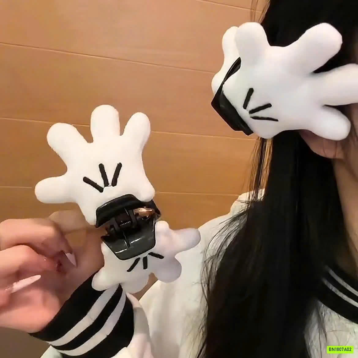 SÉT 2 KẸP BÀN TAY MICKEY