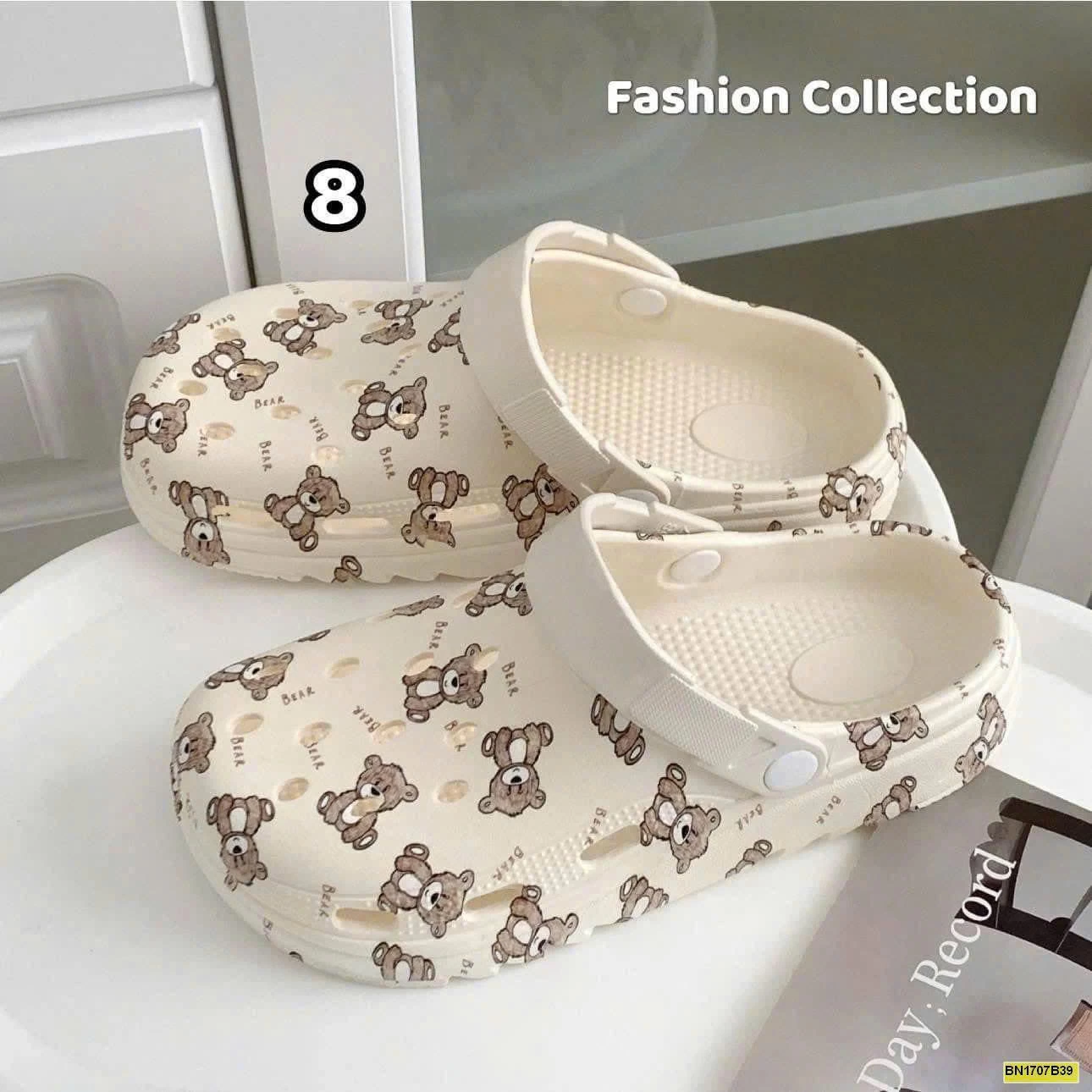 SỤC NHỰA ĐÚC HOẠT HÌNH