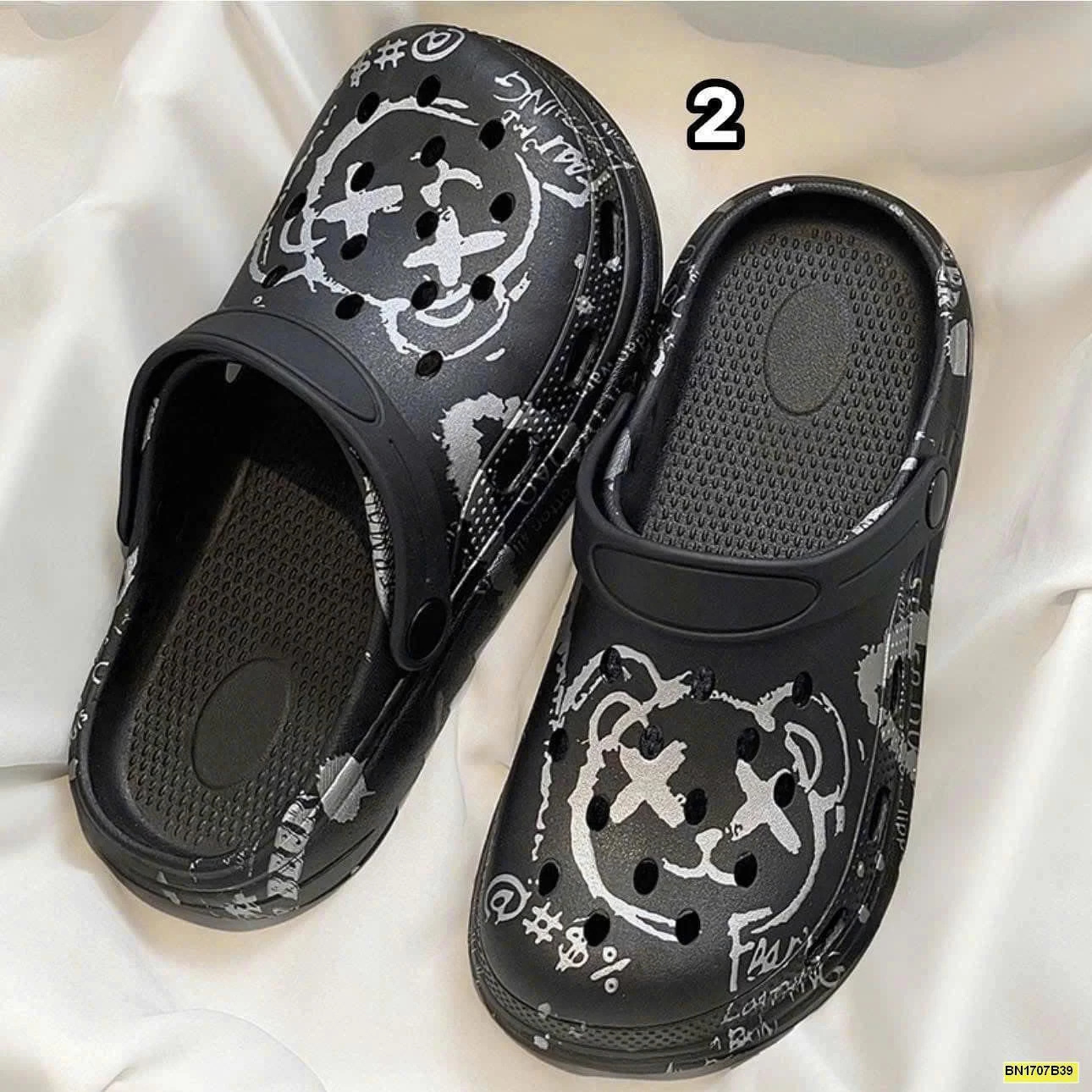 SỤC NHỰA ĐÚC HOẠT HÌNH