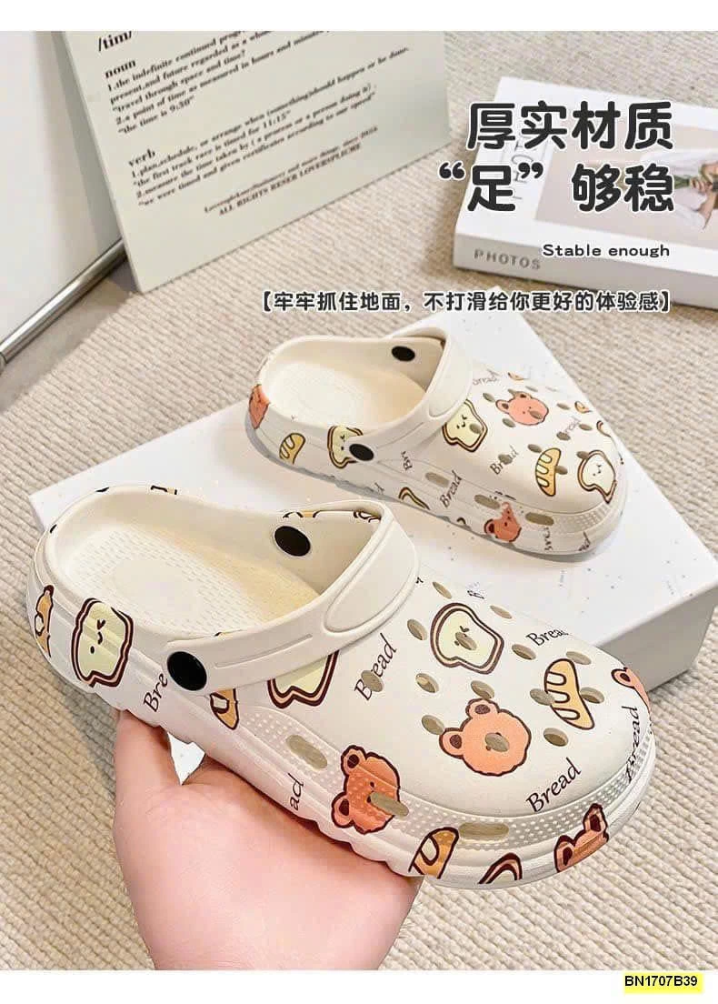 SỤC NHỰA ĐÚC HOẠT HÌNH