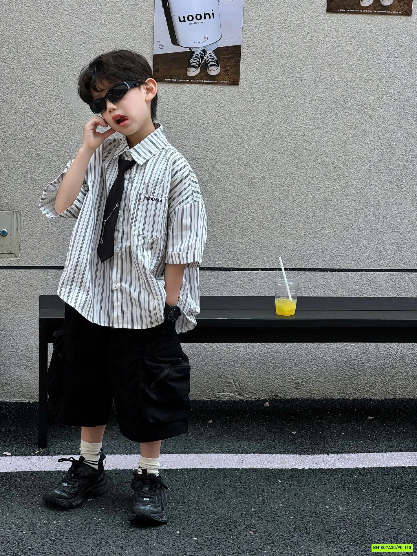 SƠ MI SỌC ĐEN ĐUÔI TÔM KÈM CÀ VẠT