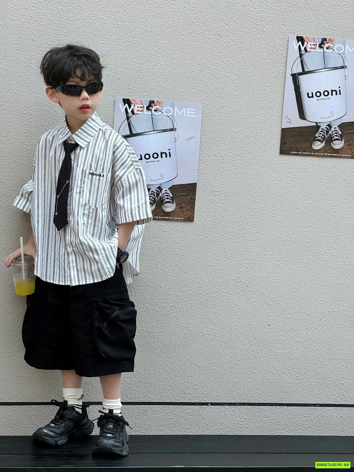 SƠ MI SỌC ĐEN ĐUÔI TÔM KÈM CÀ VẠT